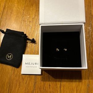 Mejuri bold sphere studs